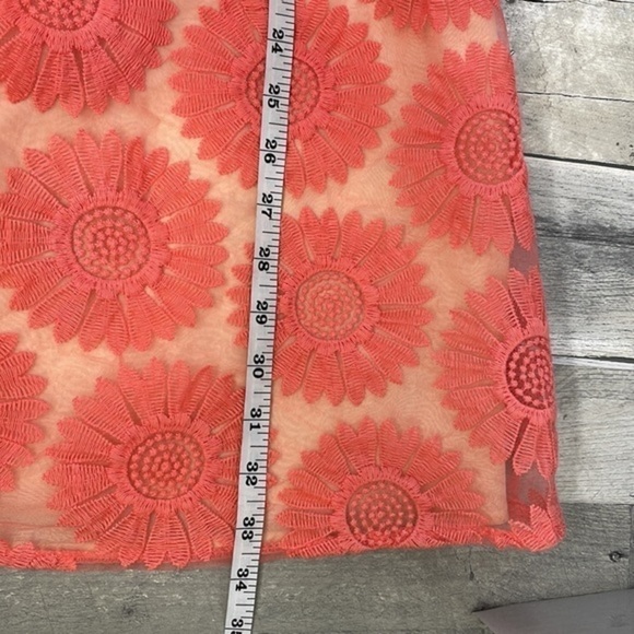 Lauren Conrad Coral & Cream Colored Sleeveless Midi Dress.Keyhole Back. Side Zip - Picture 10 of 14